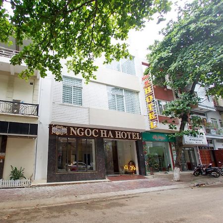 Hotel Khach San Ngoc Ha Lao Cai Zewnętrze zdjęcie